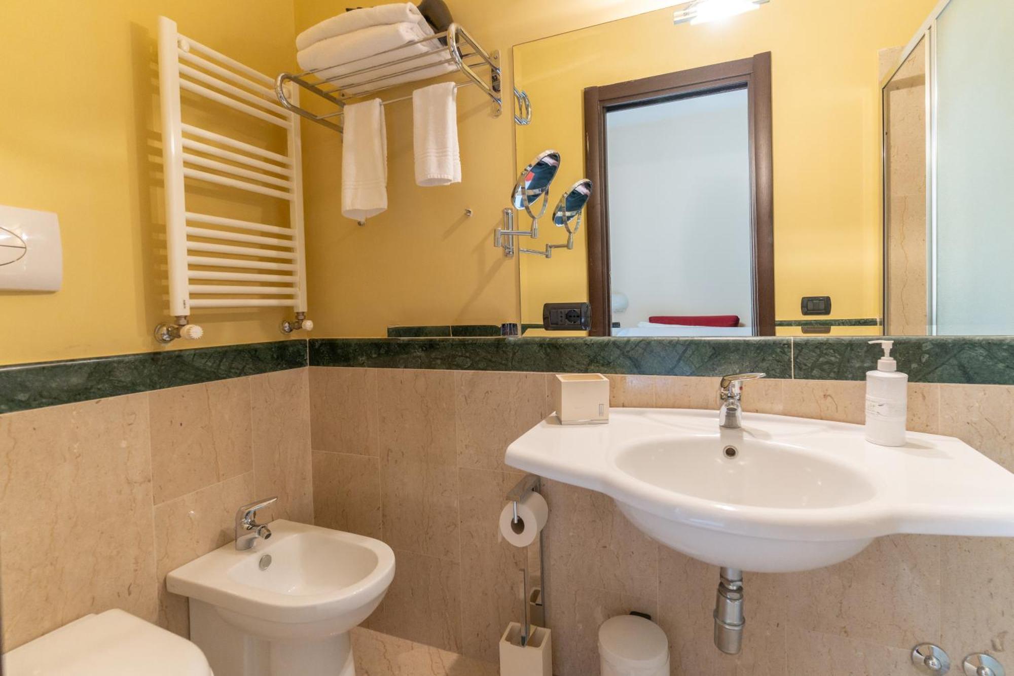 Отель Comfort House Сорренто Экстерьер фото